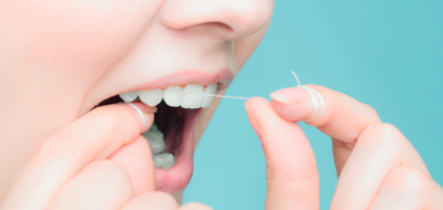 Preciso mesmo passar fio dental todo dia? 8 respostas sobre sua saúde bucal